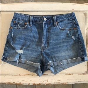 Abercrombie & Fitch High Rise Short